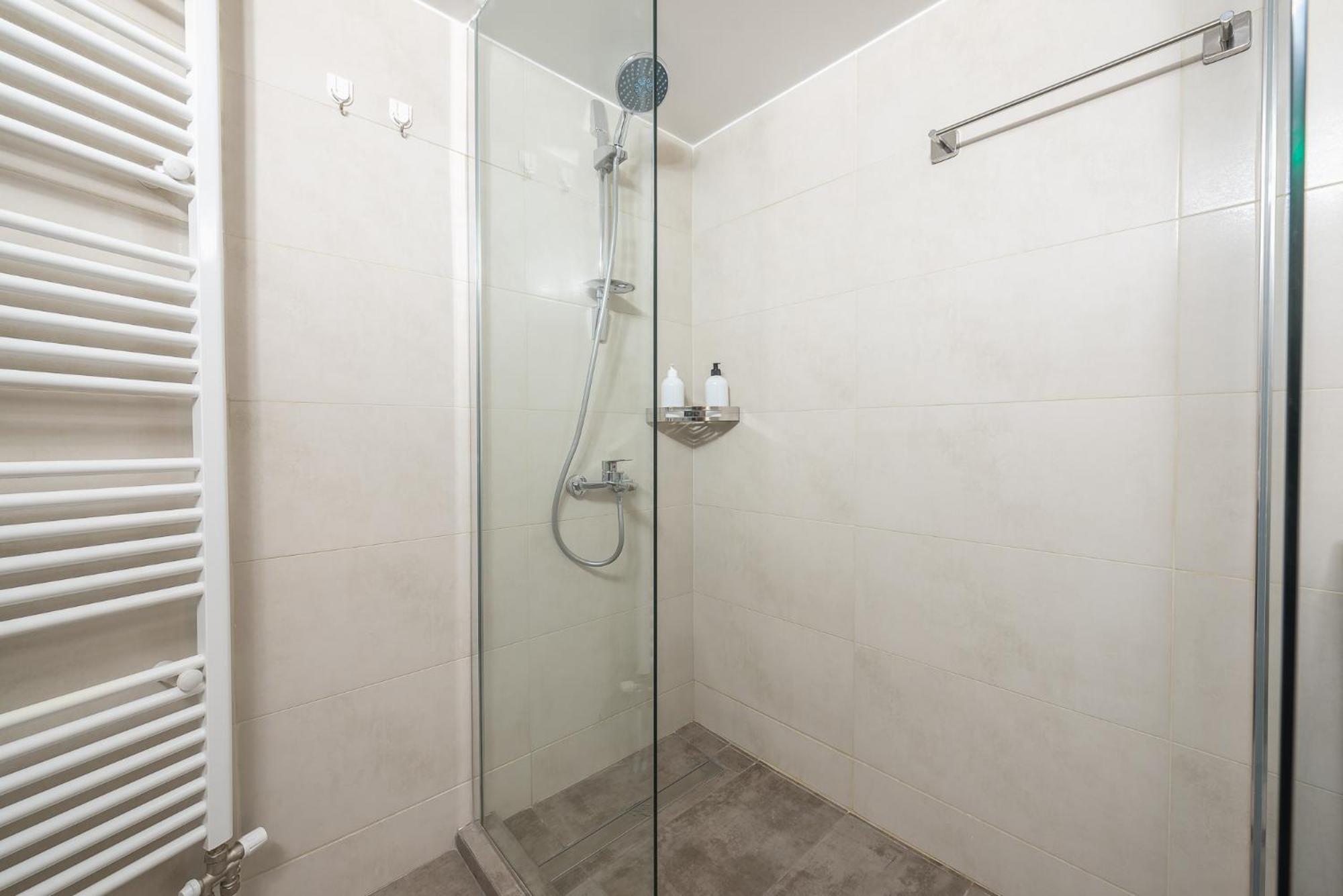 Stylish 2Bdr Apt By Acropolis Athen Exterior foto